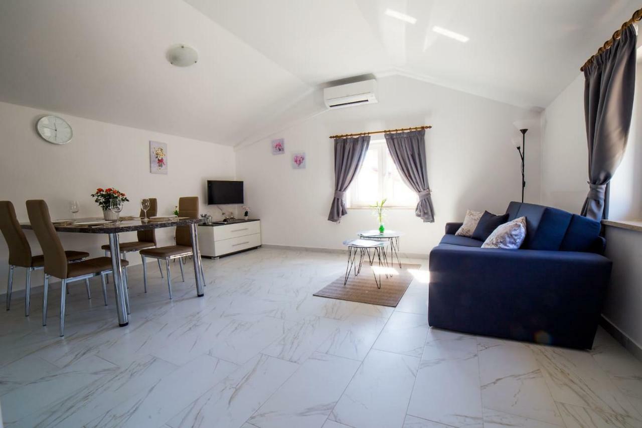 Apartment Podini Brseč Kültér fotó